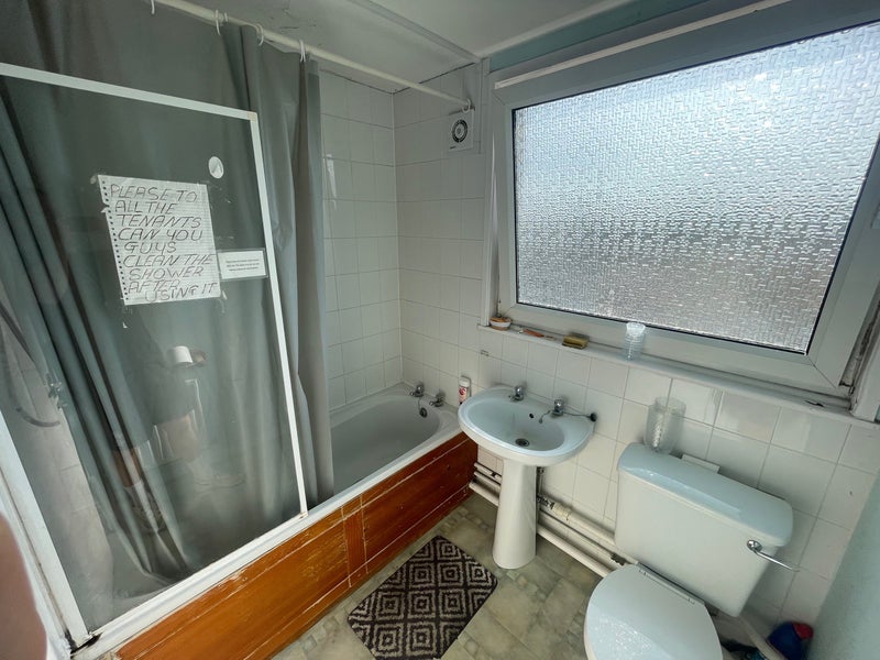 Single Room – Pin Green, Stevenage photo 12
