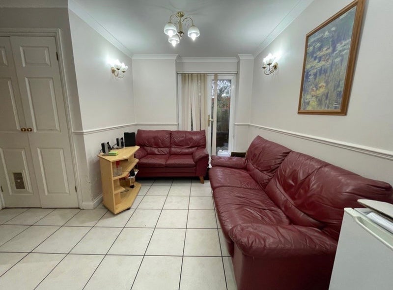 Large Spacious Double Room – Stevenage photo 14